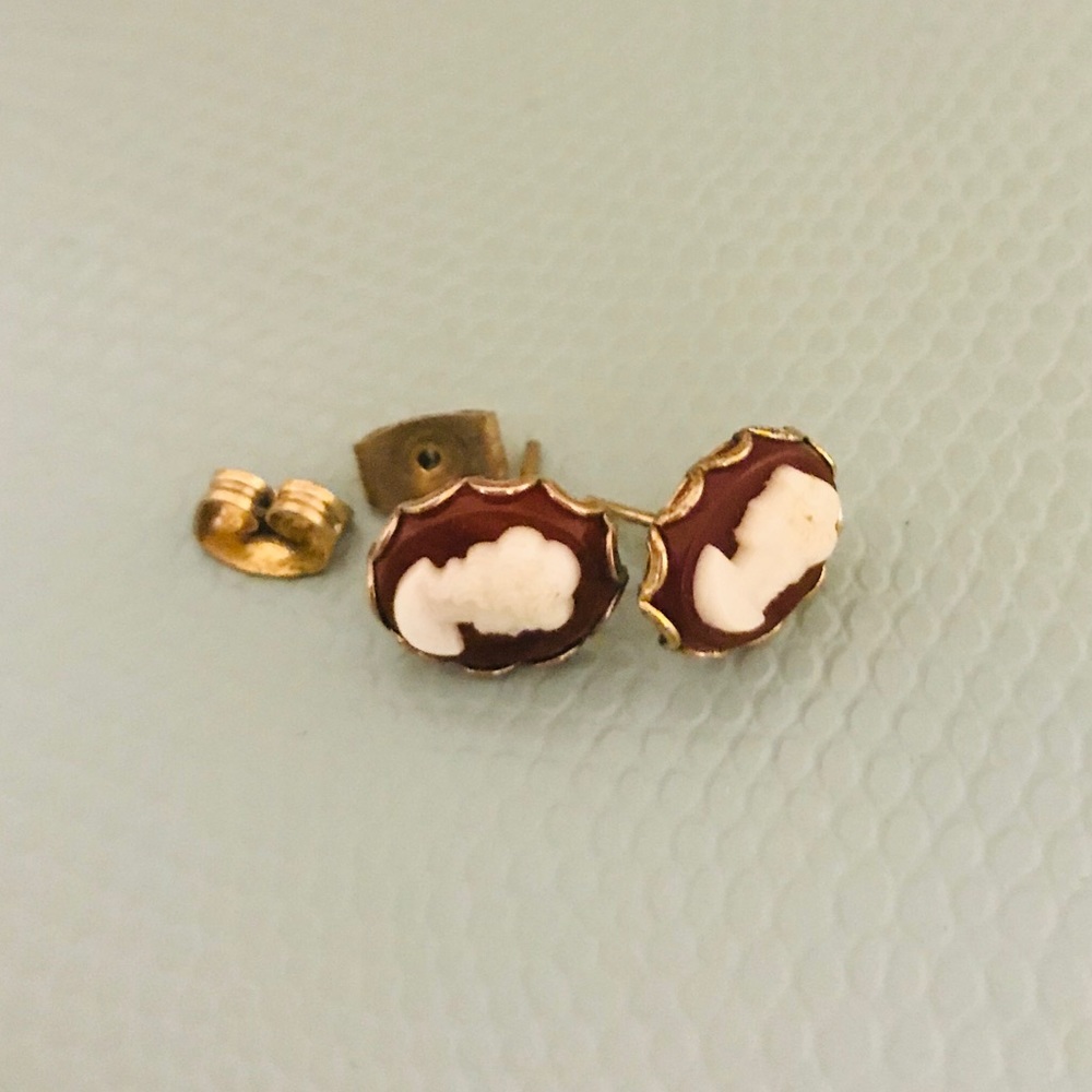 Vintage Cameo Portrait Earrings